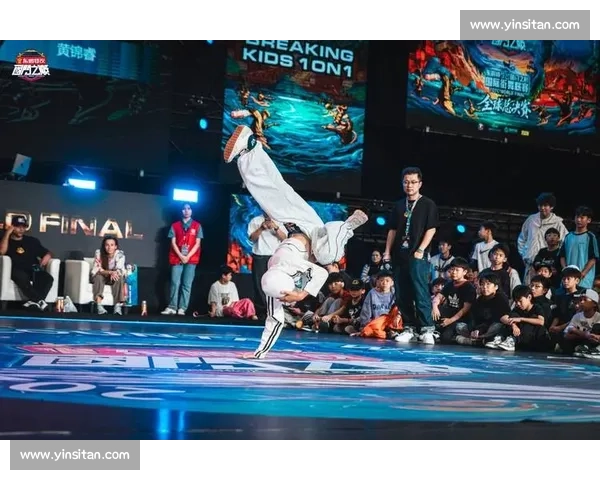 女子健体赛事新风潮展现力量美感与自信风采的竞技舞台全国巅峰对决